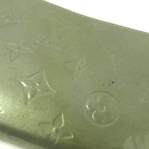 LOUIS VUITTON ヴェルニ ジッピーウォレット M91529