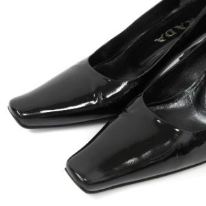 PRADA パンプス ヒール スクエアトゥ エナメル レザー イタリア製 35.5 ブラック
