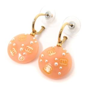 03P スイング ピアス ココマーク プレート フェイクパール フランス製