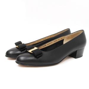 ヴァラ パンプス 24.5cm 黒