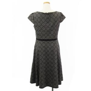 TOCCA 美品 21AW 洗える CLOVER EMB ドレス ワンピース ひざ丈 フレア 刺繍 グレー 4