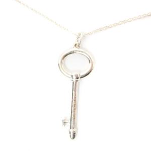 TIFFANY&Co. オーバルキー ネックレス ロングチェーン Ag925 シルバー