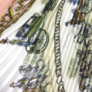 HERMES カレ90 LA PROMENADE DE LONGCHAMPS ロンシャンへの散歩 シルク スカーフ プリーツ ピンク