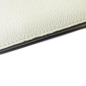 GUCCI 496309 ヴィンテージロゴ ウォレット オフホワイト