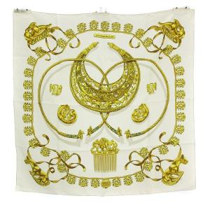 カレ90 LES CAVALIERS D'OR 黄金の騎士 スカーフ 大判 シルク100% ベージュ