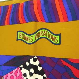 HERMES カレ90 BONNES VIBRATIONS 心地よい調和 スカーフ シルク マルチカラー