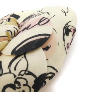 CHANEL コサージュ フラワー カメリア プリント ライトベージュ
