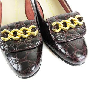 Salvatore Ferragamo チェーン フラップ パンプス クロコ型押し レザー バーガンディ 4.5