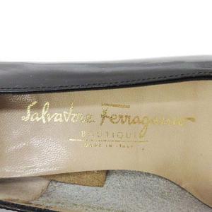 Salvatore Ferragamo パンプス ヴァラ リボン ラウンドトゥ ローヒール エナメルレザー ブラック 黒 5 シューズ IBO24