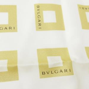 BVLGARI スカーフ シルク100% スクエア柄 ロゴ プリント アイボリー IBO24