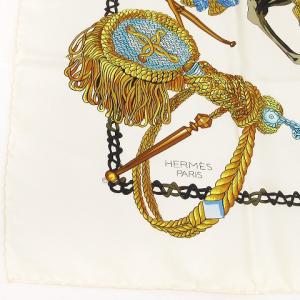 美品 カレ90 貴族 スカーフ 大判 シルク 総柄 青 ブルー 白 ホワイト 小物 AA