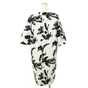 ADORE 17AW フレアスリーブワンピース ひざ丈 半袖 花柄 総柄 531-7140511 白 ホワイト 黒 ブラック 36