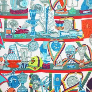 タグ付き カレ90 LES TROPHEES スカーフ 大判 シルク マルチカラー AA