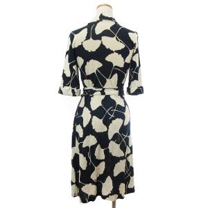 DIANE von FURSTENBERG ラップワンピース ひざ丈 五分袖 シルク イチョウ柄 404-140773 紺 白系 ネイビー アイボリー 6 AO