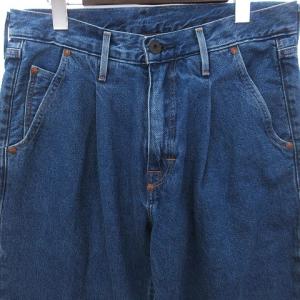 Levi's RED タック デニムパンツ ジーンズ テーパード インディゴ W29 L35