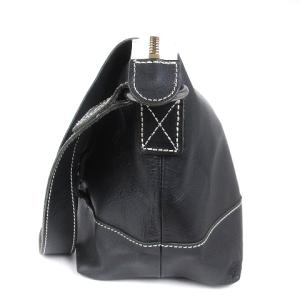 BEAUTY&YOUTH UNITED ARROWS ショルダーバッグ メッセンジャー レザー ステッチ 黒 ブラック 鞄 カバン SM1