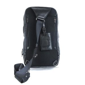 LUGGAGE LABEL 吉田カバン スリングショルダーバッグ ボディ 鞄 かばん エレメント レザー 黒 ブラック SM1