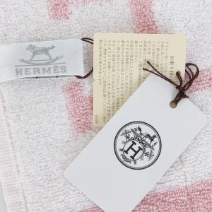 HERMES タグ付き アヴァロン ローズ ハンドタオル ハンカチ Hロゴ ピンク 白 ホワイト