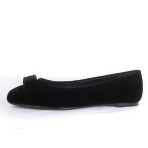 Salvatore Ferragamo 美品 ヴァラリボン フラットパンプス バレエ シューズ ローヒール ベルベット DY94288 黒 ブラック 7 24cm相当