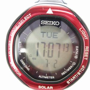 SEIKO プロスペックス PROSPEX アルピニスト 腕時計 デジタル ソーラー S822-00A0 黒 ブラック 赤 レッド ウォッチ