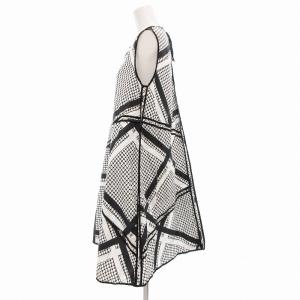 MSGM 美品 ワンピース ノースリーブ 総柄 40 M 白 ホワイト 黒 ブラック