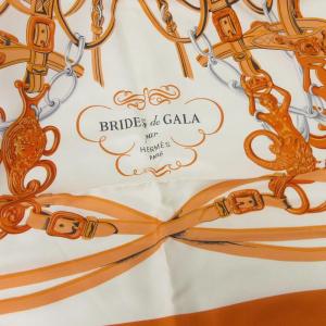 HERMES カレ90 BRIDES de GALA 式典用馬勒 スカーフ 大判 シルク オレンジ 小物 AA