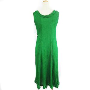 me ISSEY MIYAKE ワンピース ひざ丈 プリーツ ノースリーブ グリーン ECR6