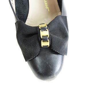 Salvatore Ferragamo ヴァラリボンレザーパンプス 黒