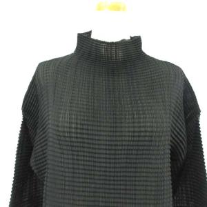 ISSEY MIYAKE ハイネックプリーツドロップショルダーカットソー M ブラック