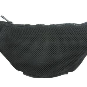 1PIU1UGUALE3 SPORT ロゴ ボディバッグ ウエスト ブラック