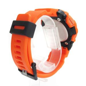 CASIO G-SHOCK 美品 腕時計 GA-2200M-4AJF クォーツ アナデジ カーボンコアガード構造 オレンジ