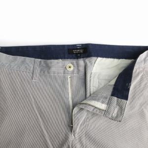 BURBERRY BLACK LABEL ハーフパンツ ショートパンツ ストライプ 85 白 ホワイト 紺 ネイビー