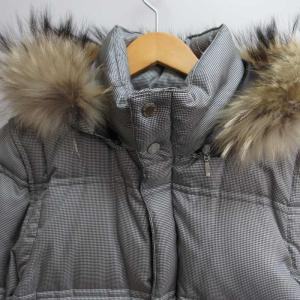 Burberry グレー　ダウン Burberry グレーダウン
