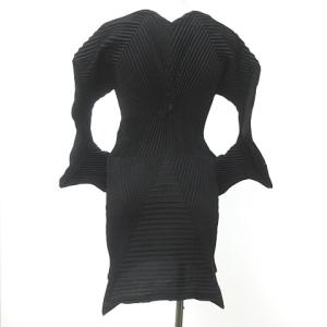 ISSEY MIYAKE 3Dスチームプリーツワンピース ブラック