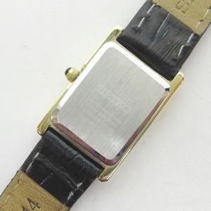 SEIKO V115-0BD0 SOLAR 腕時計 スクエア 白文字盤 ゴールド ブラック