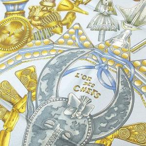 カレ90  L'OR DE CHEFS 首長達の金 スカーフ 大判 フランス製 シルク100%