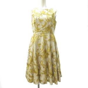 近年 ワンピース ノースリーブ ゴールド