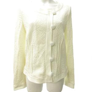 ARMANI COLLEZIONI 総柄 セットアップ スーツ ジャケット スカート ひざ丈 エンボス ホワイト