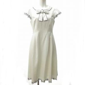 タグ付き 20SS フラワー刺繍 ワンピース スカラップ リボン 襟付き ホワイト ブラック