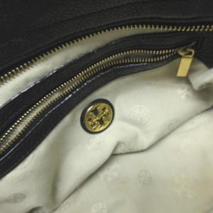 TORY BURCH AMANDA アマンダ 2WAY ショルダーバッグ ハンドバッグ トートバッグ ロゴ レザー 本革 黒 ブラック 0320