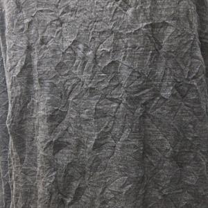 me ISSEY MIYAKE クラッシュプリーツ カットソー シワ加工 半袖  日本製 エステル ウール混 MI24JK603 グレー F 0527