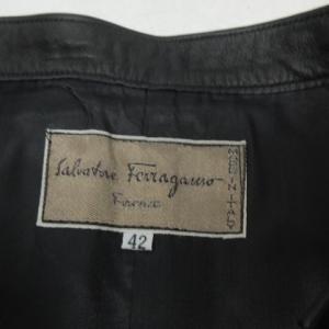 Salvatore Ferragamo レザー ロングスカート 無地 イタリア製 黒 ブラック 42 約L NGA35 0609