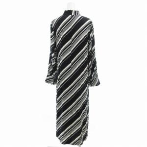 ADORE 美品 バイヤスストライプワンピース ハイネック バイカラー スリット 長袖 ロング丈 36 S 黒 ブラック 白 ホワイト