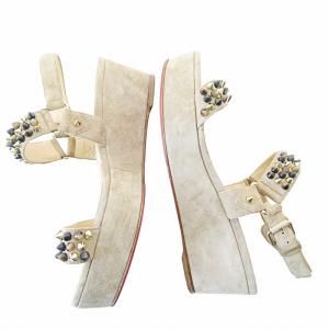 Christian Louboutin スパイク スタッズ サンダル 厚底 スウェード 36 23cm ベージュ 0214 IBO65
