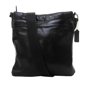 レザー ショルダーバッグ ロゴチャーム付 斜め掛け 皮革 黒 ブラック