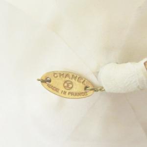 CHANEL カメリア コサージュ フラワーモチーフ ホワイト