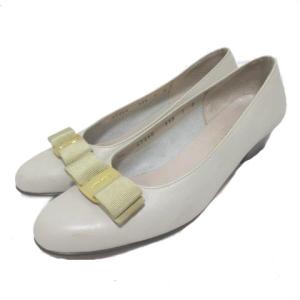 BOUTIQUE ヴァラ パンプス 24.5cm ベージュ