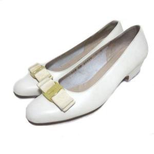 BOUTIQUE ヴァラ パンプス 24.5cm ホワイト