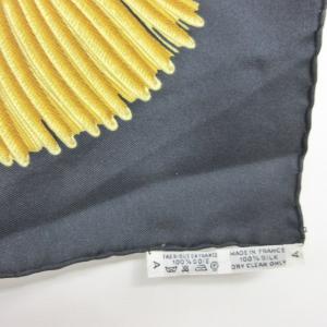HERMES カレ90 Poste et Cavalerie サーベル飾袋 大判スカーフ シルク 総柄 ブラック