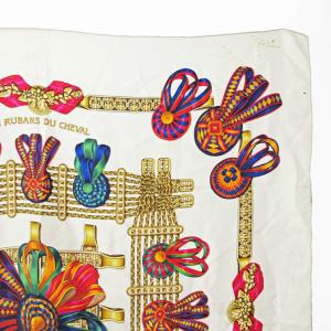 HERMES カレ90 LES RUBANS DU CHEVAL 馬のリボン 大判 スカーフ シルク ホワイト系 白 0801 GY14